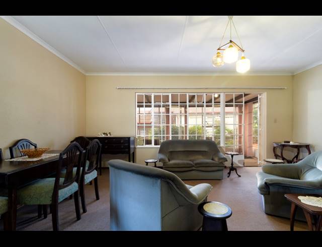 2 BEDROOM TOWNHOUSE FOR SALE IN HELDERKRUIN